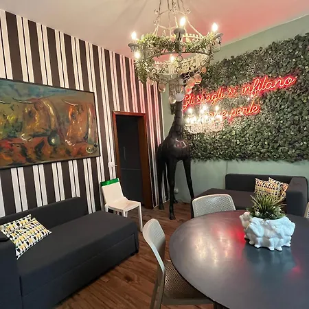 Giraffe Art Ducati Blq Apartmán