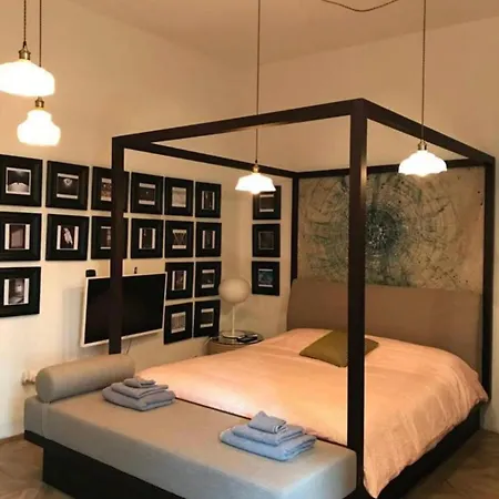 Apartment Giraffe Art Ducati Blq *