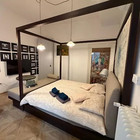 Giraffe Art Ducati Blq * Bologna