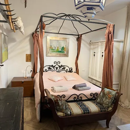 Giraffe Art Ducati Blq