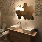 Giraffe Art Ducati Blq Apartment *
