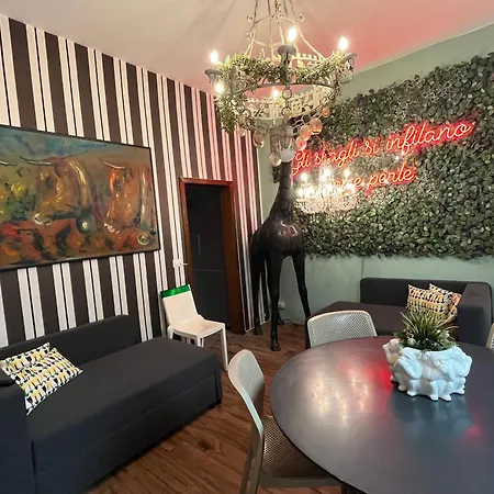Giraffe Art Ducati Blq Apartmán